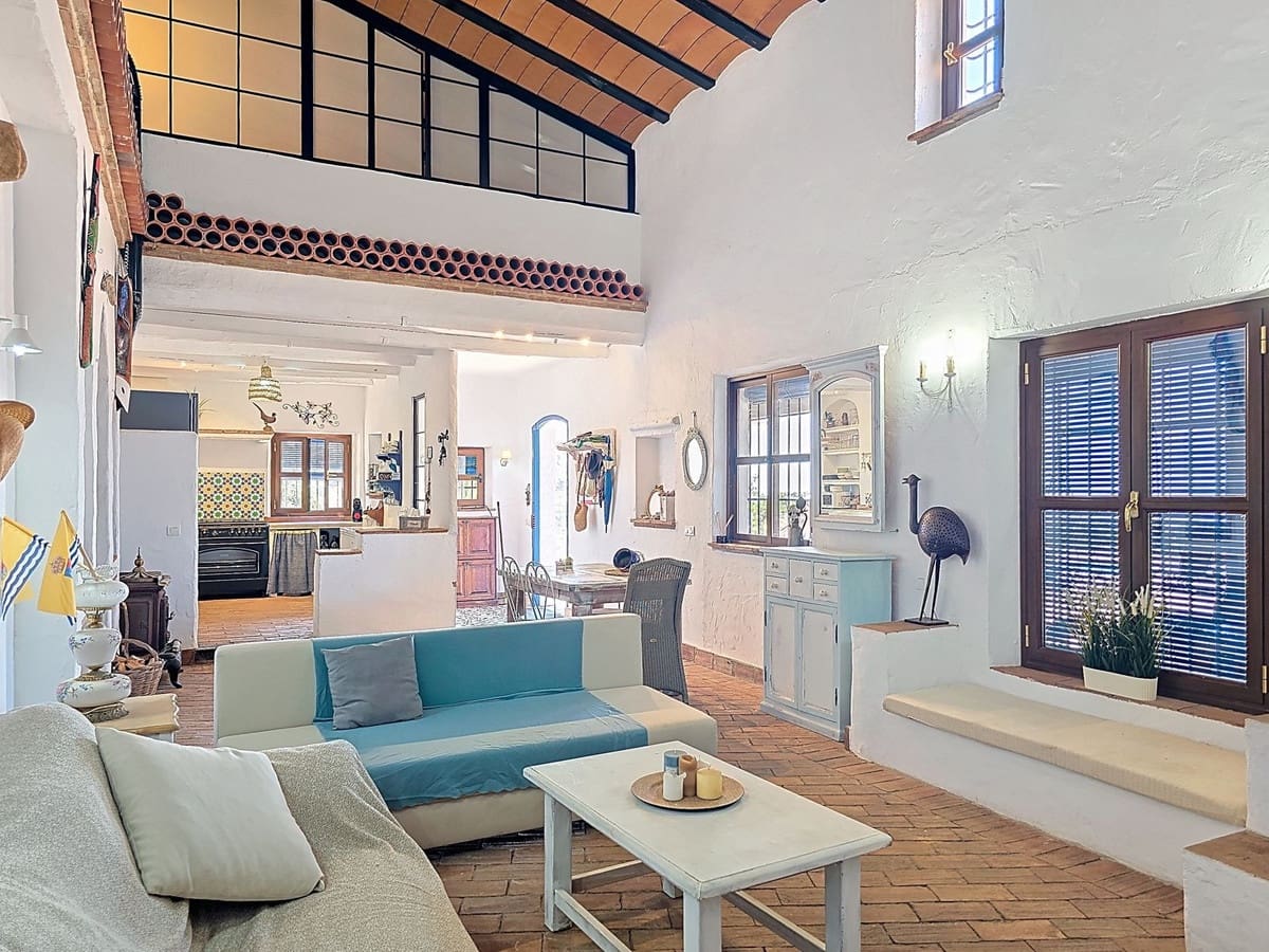 3 slaapkamer Villa te koop in Riogordo met zwembad garage - € 425.000 (Ref: 9160662)