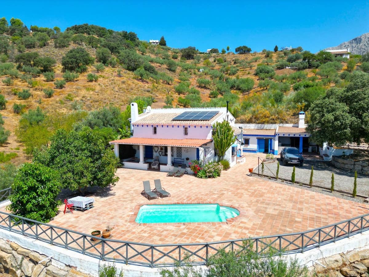 3 slaapkamer Villa te koop in Riogordo met zwembad garage - € 425.000 (Ref: 9160662)