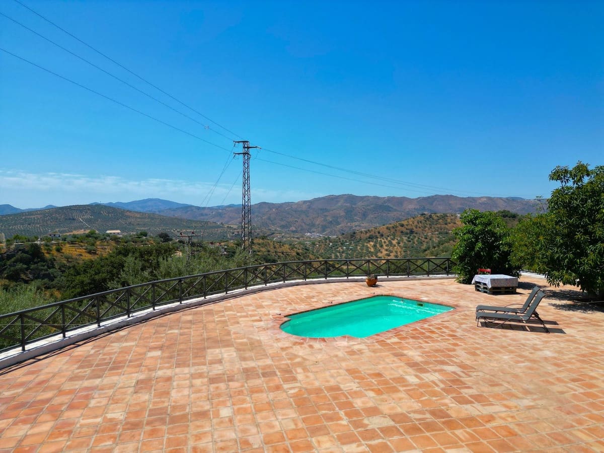 3 camera da letto Villa in vendita in Riogordo con piscina garage - 425.000 € (Rif: 9160662)