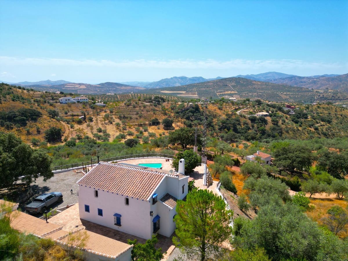 3 camera da letto Villa in vendita in Riogordo con piscina garage - 425.000 € (Rif: 9160662)