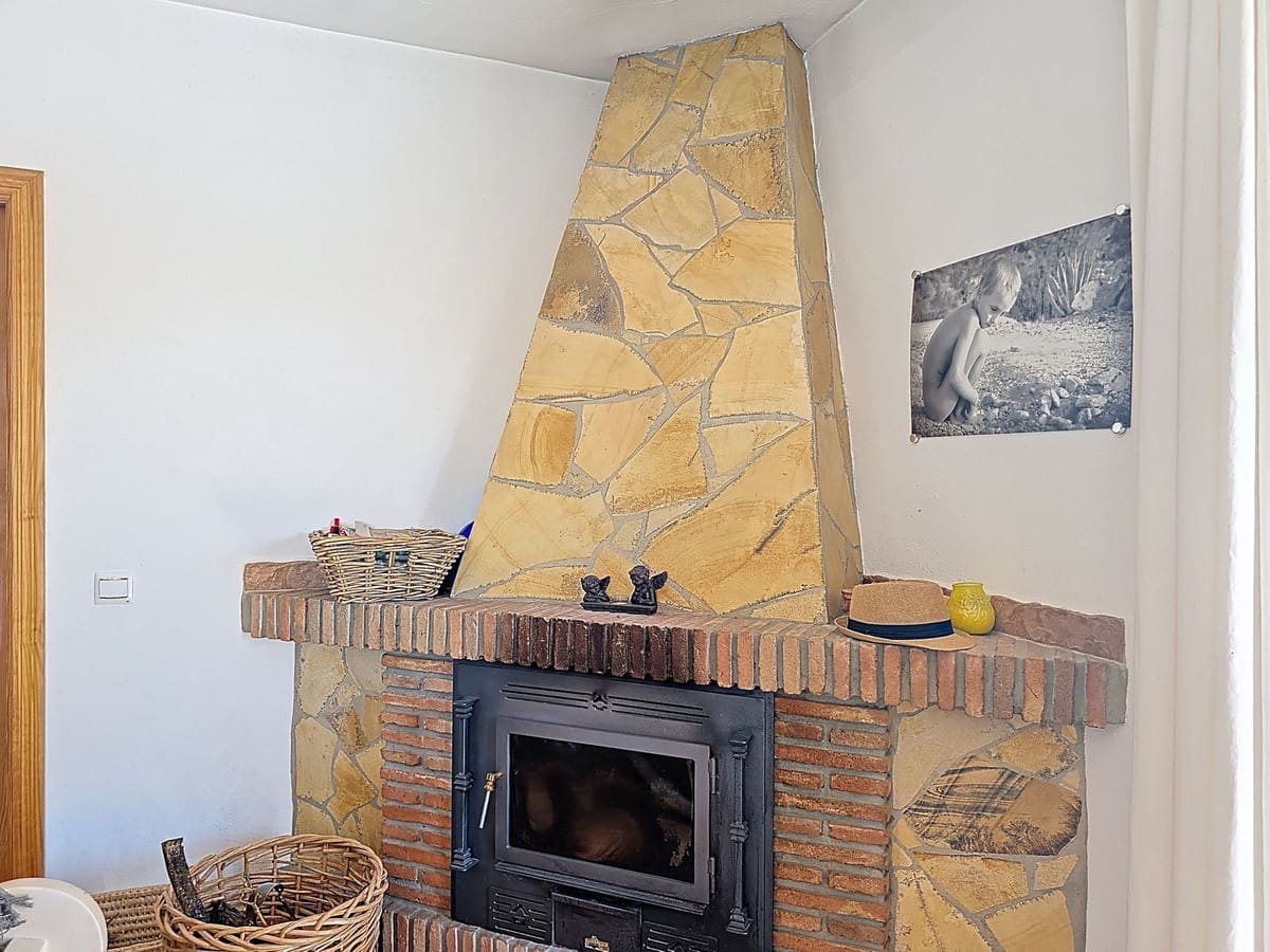 3 soveværelse Villa til salg i Comares med swimmingpool garage - € 339.000 (Ref: 9161983)