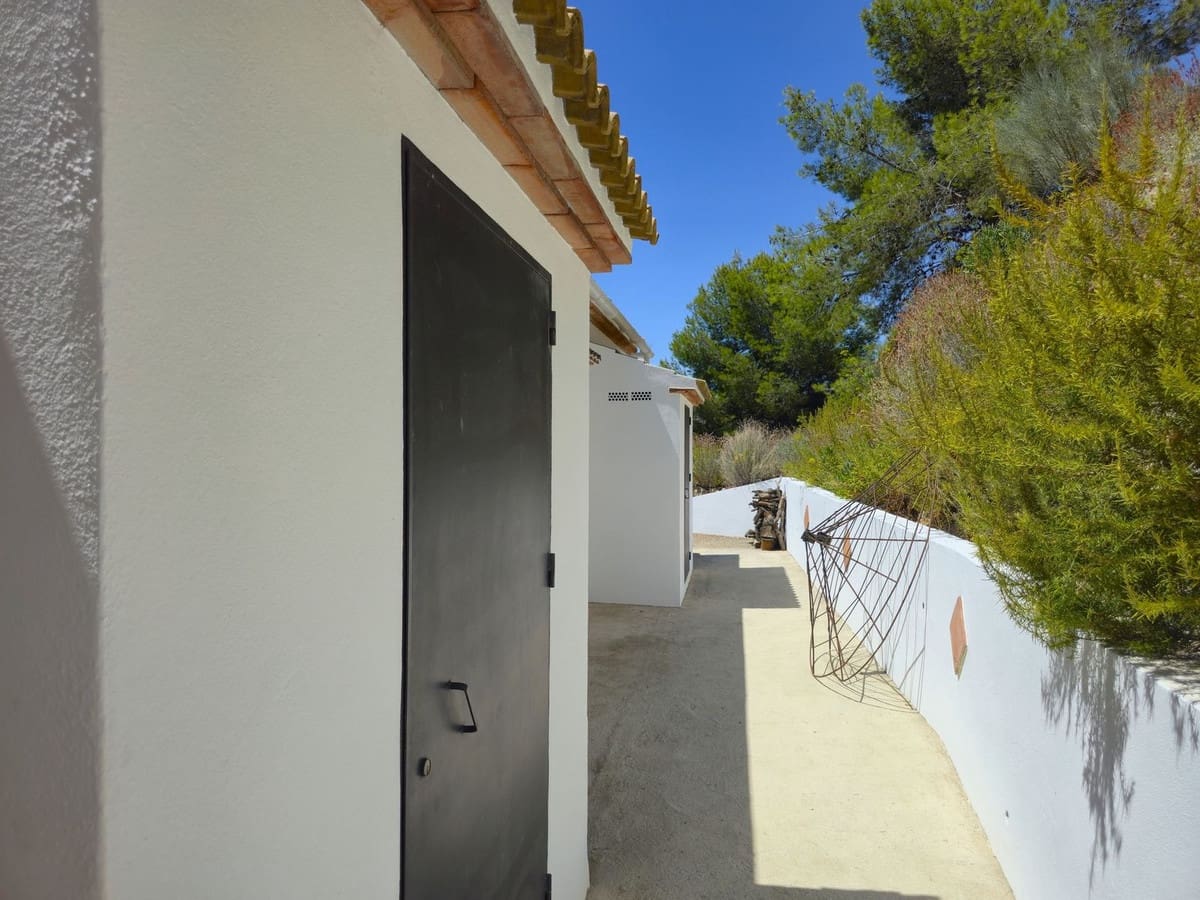 3 soveværelse Villa til salg i Comares med swimmingpool garage - € 339.000 (Ref: 9161983)