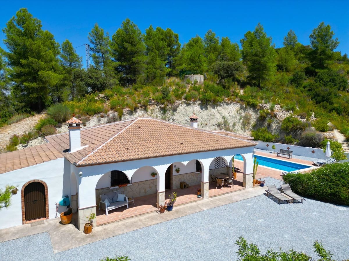 3 soveværelse Villa til salg i Comares med swimmingpool garage - € 339.000 (Ref: 9161983)