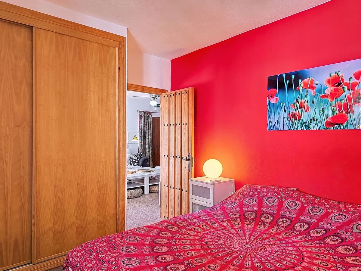 3 soveværelse Villa til salg i Comares med swimmingpool garage - € 339.000 (Ref: 9161983)