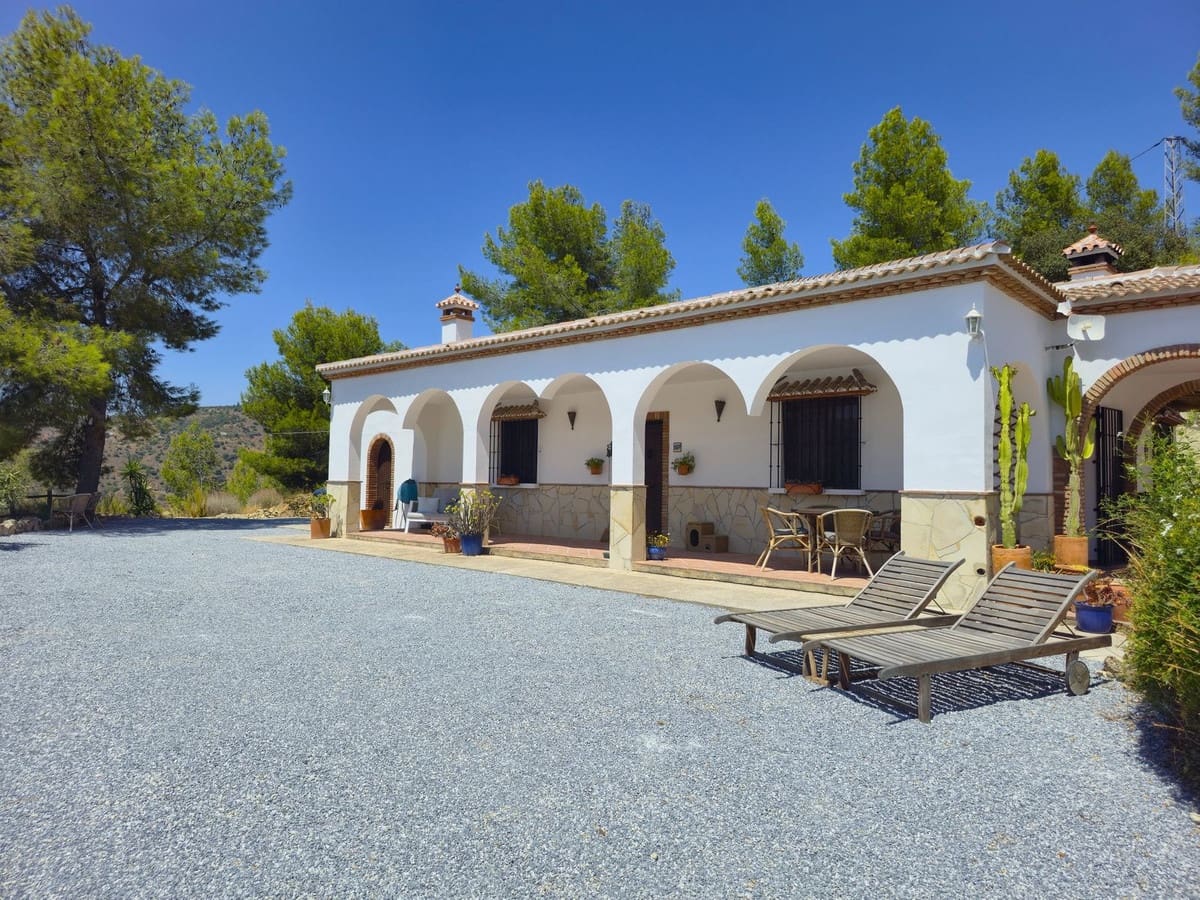 3 soveværelse Villa til salg i Comares med swimmingpool garage - € 339.000 (Ref: 9161983)