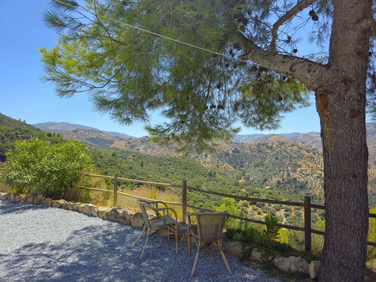 3 soveværelse Villa til salg i Comares med swimmingpool garage - € 339.000 (Ref: 9161983)