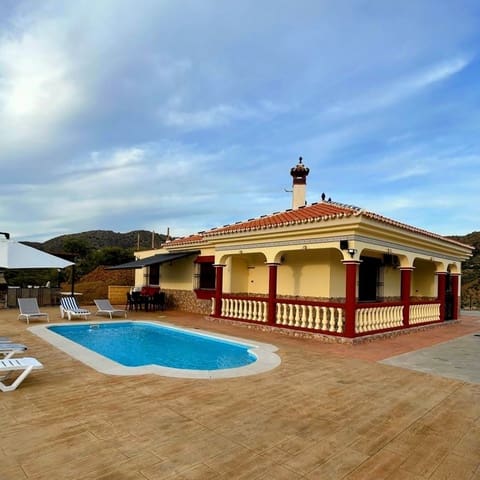 4 soveværelse Villa til salg i Alora med swimmingpool - € 375.000 (Ref: 9162807)