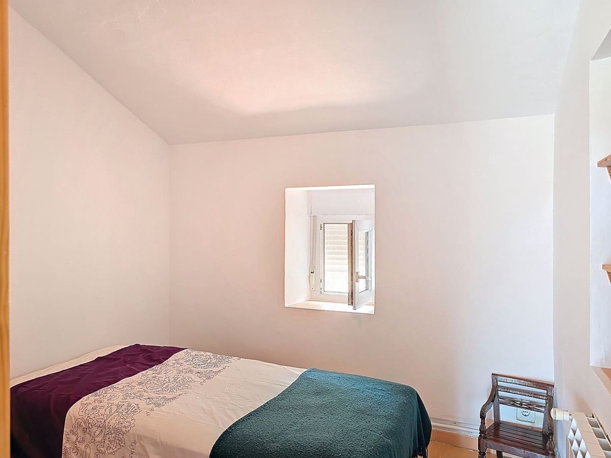 5 soveværelse Villa til salg i Competa med swimmingpool garage - € 395.000 (Ref: 9163275)