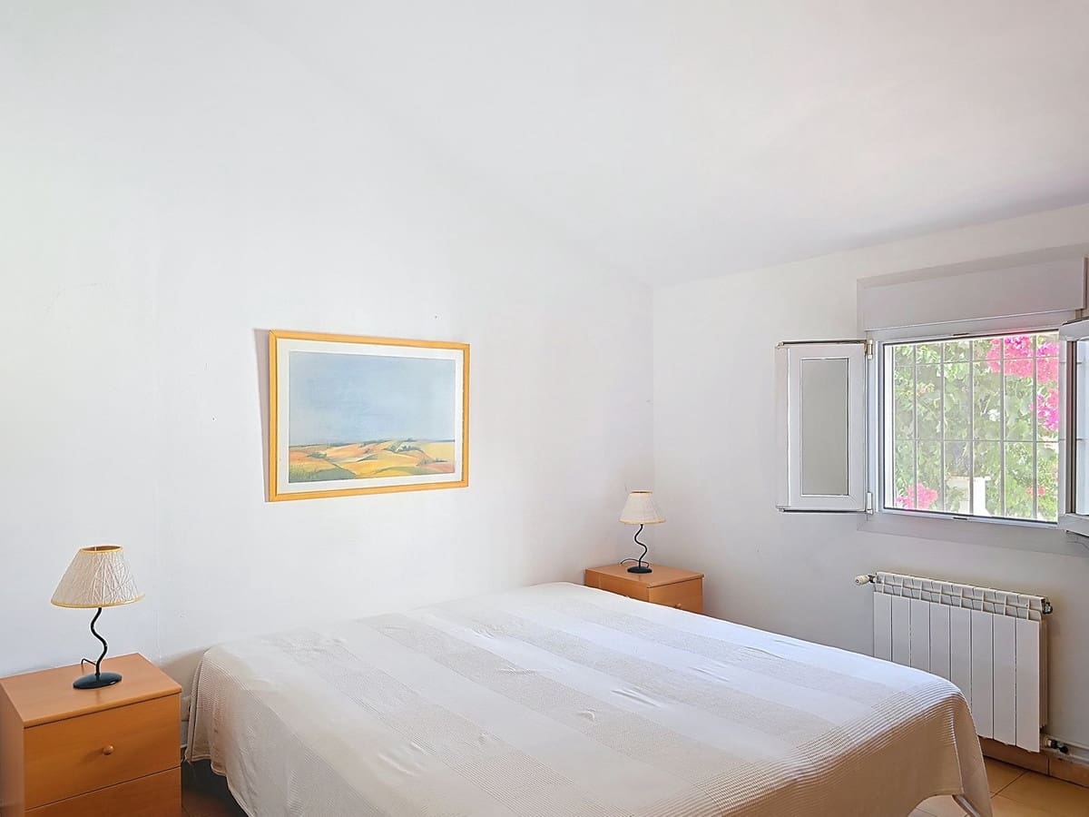 5 soveværelse Villa til salg i Competa med swimmingpool garage - € 395.000 (Ref: 9163275)