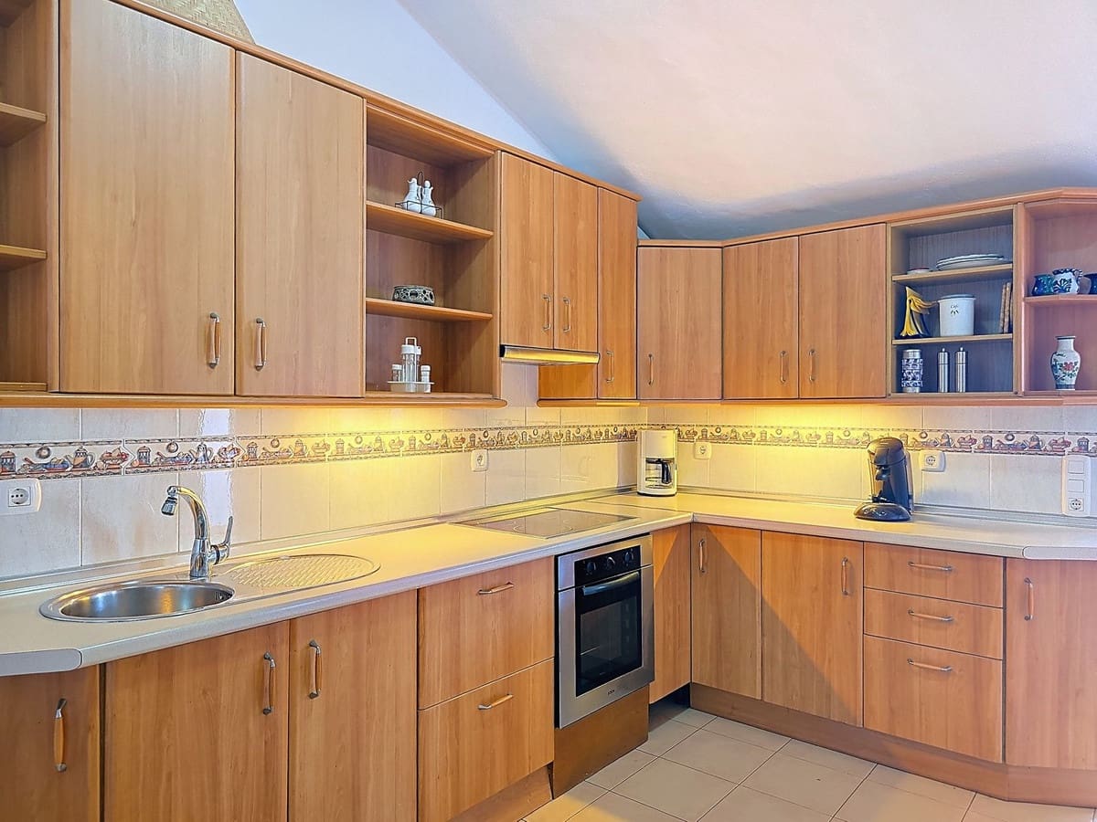 5 soveværelse Villa til salg i Competa med swimmingpool garage - € 395.000 (Ref: 9163275)