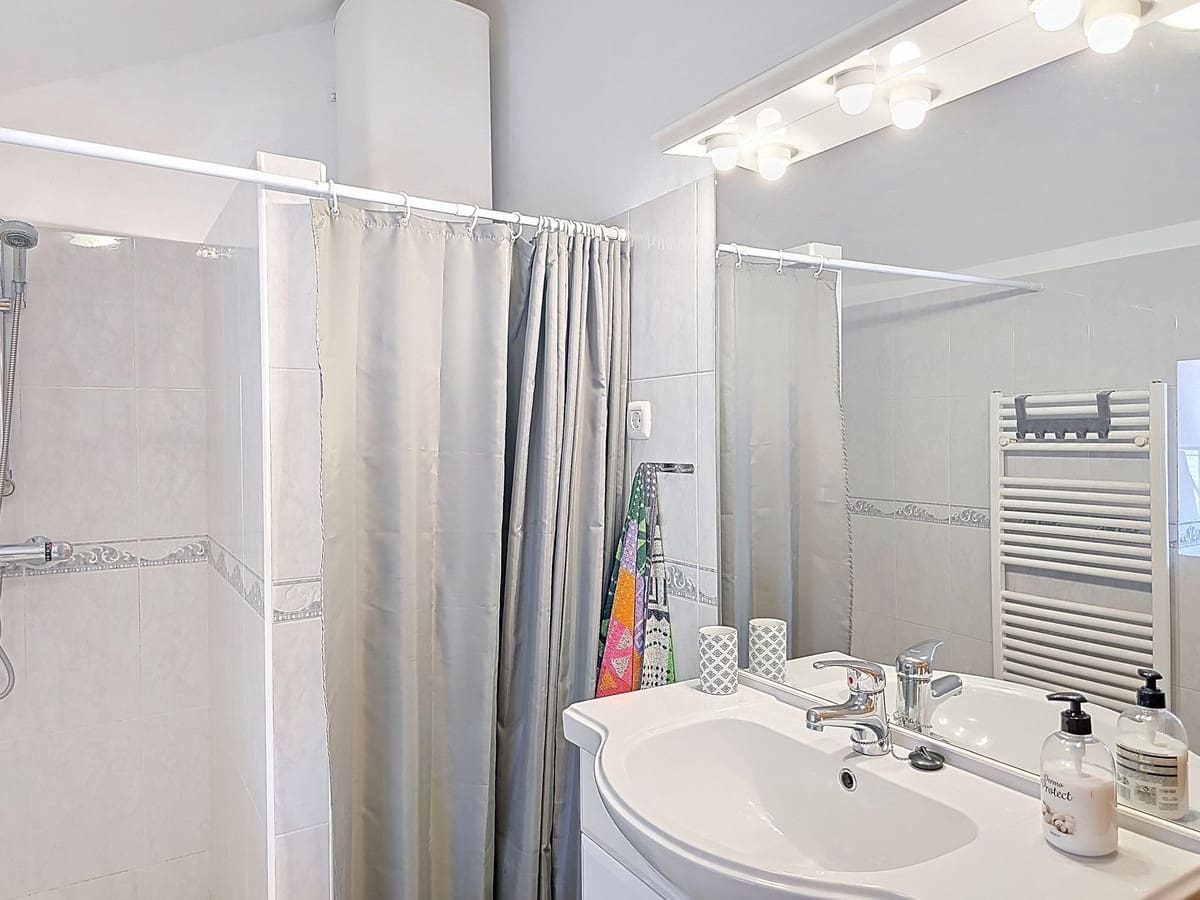 5 soveværelse Villa til salg i Competa med swimmingpool garage - € 395.000 (Ref: 9163275)