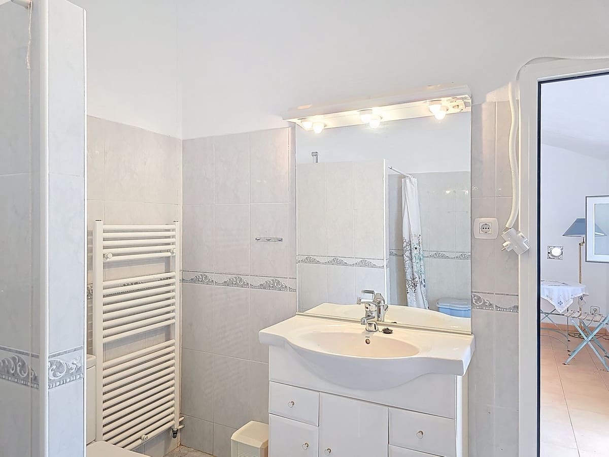 5 soveværelse Villa til salg i Competa med swimmingpool garage - € 395.000 (Ref: 9163275)