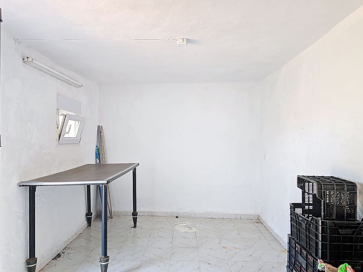 5 soveværelse Villa til salg i Competa med swimmingpool garage - € 395.000 (Ref: 9163275)