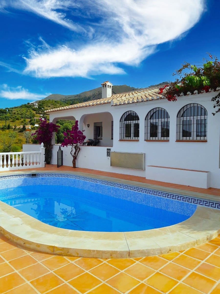 5 soveværelse Villa til salg i Competa med swimmingpool garage - € 395.000 (Ref: 9163275)