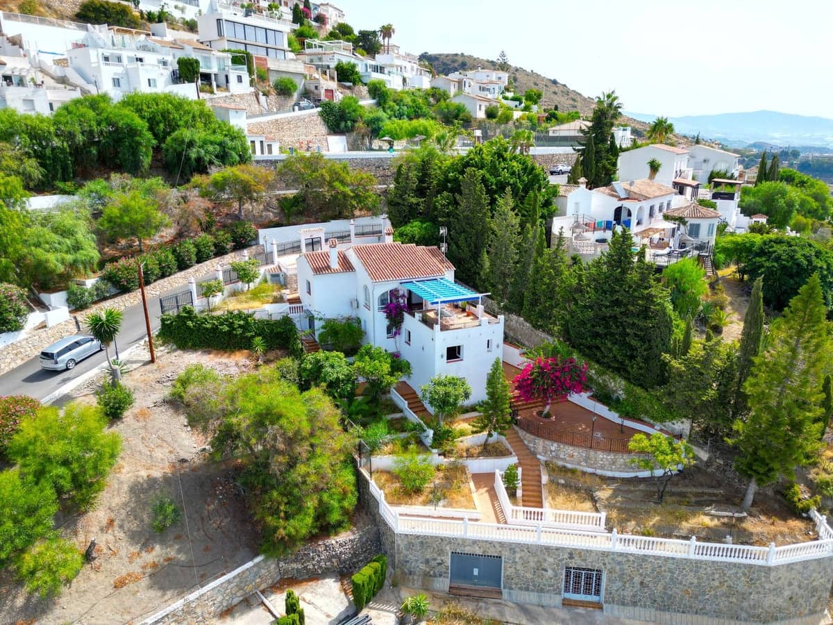 5 soveværelse Villa til salg i Salobrena med swimmingpool garage - € 440.000 (Ref: 9165392)