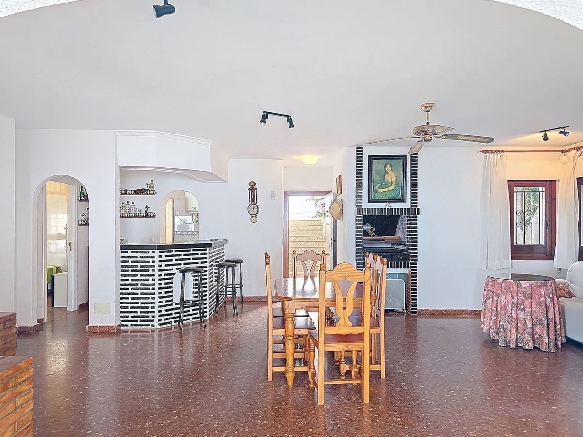 5 soveværelse Villa til salg i Salobrena med swimmingpool garage - € 440.000 (Ref: 9165392)