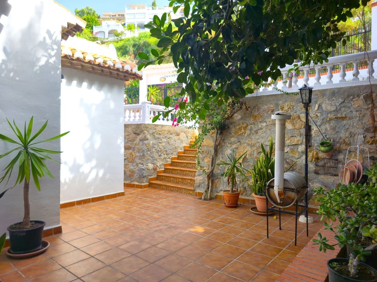 5 soveværelse Villa til salg i Salobrena med swimmingpool garage - € 440.000 (Ref: 9165392)