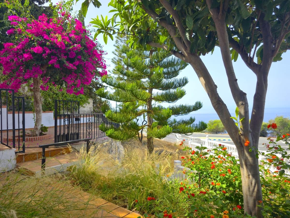 5 soveværelse Villa til salg i Salobrena med swimmingpool garage - € 440.000 (Ref: 9165392)