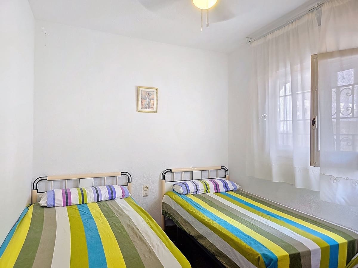 5 slaapkamer Villa te koop in Salobrena met zwembad garage - € 440.000 (Ref: 9165392)