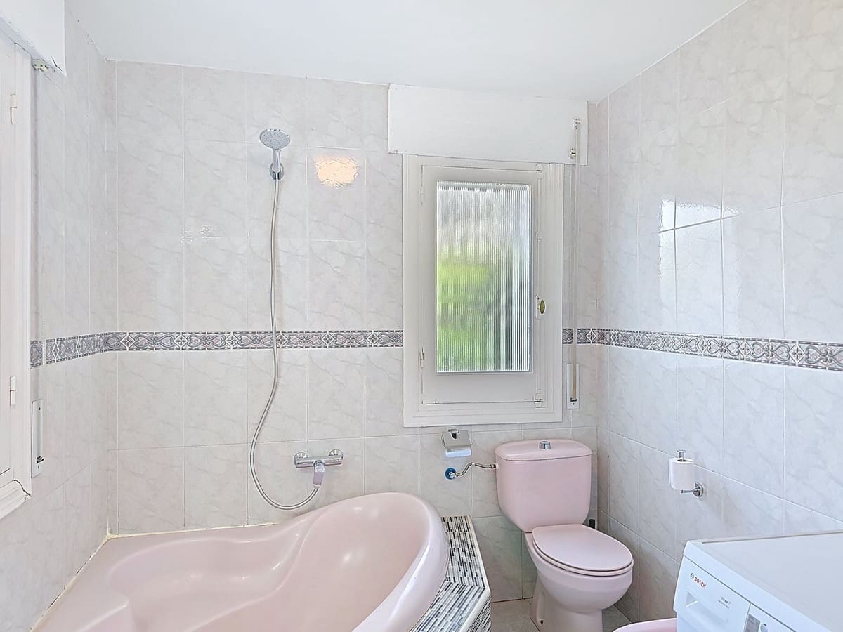 5 slaapkamer Villa te koop in Salobrena met zwembad garage - € 440.000 (Ref: 9165392)