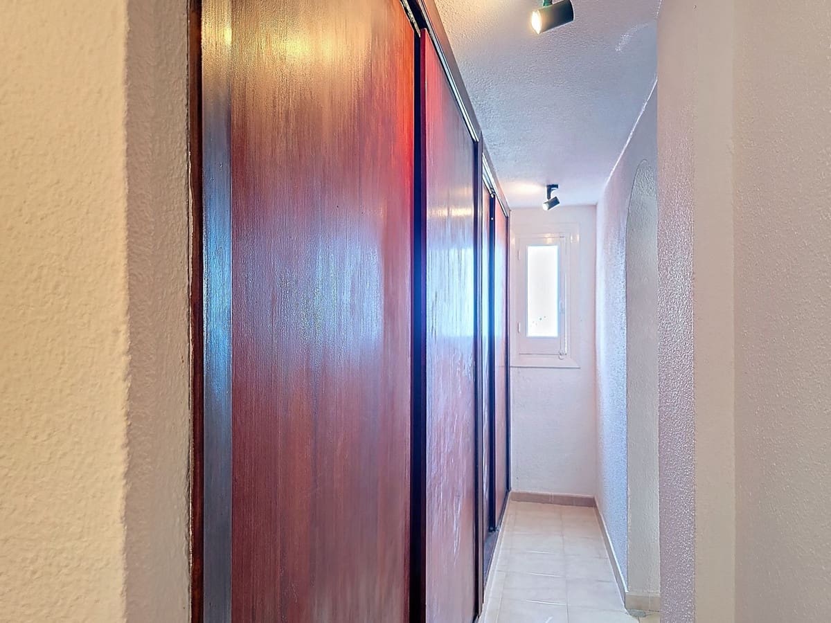 5 slaapkamer Villa te koop in Salobrena met zwembad garage - € 440.000 (Ref: 9165392)