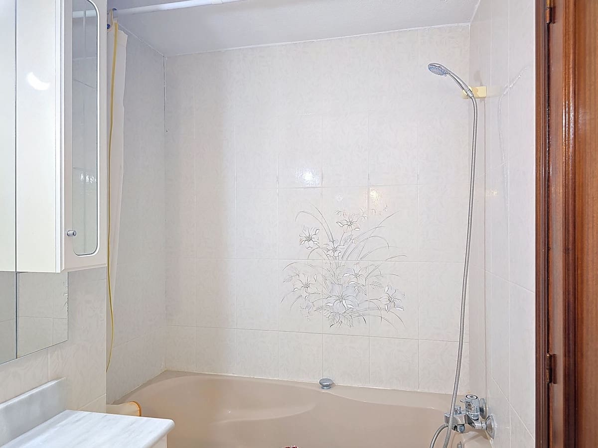 5 slaapkamer Villa te koop in Salobrena met zwembad garage - € 440.000 (Ref: 9165392)