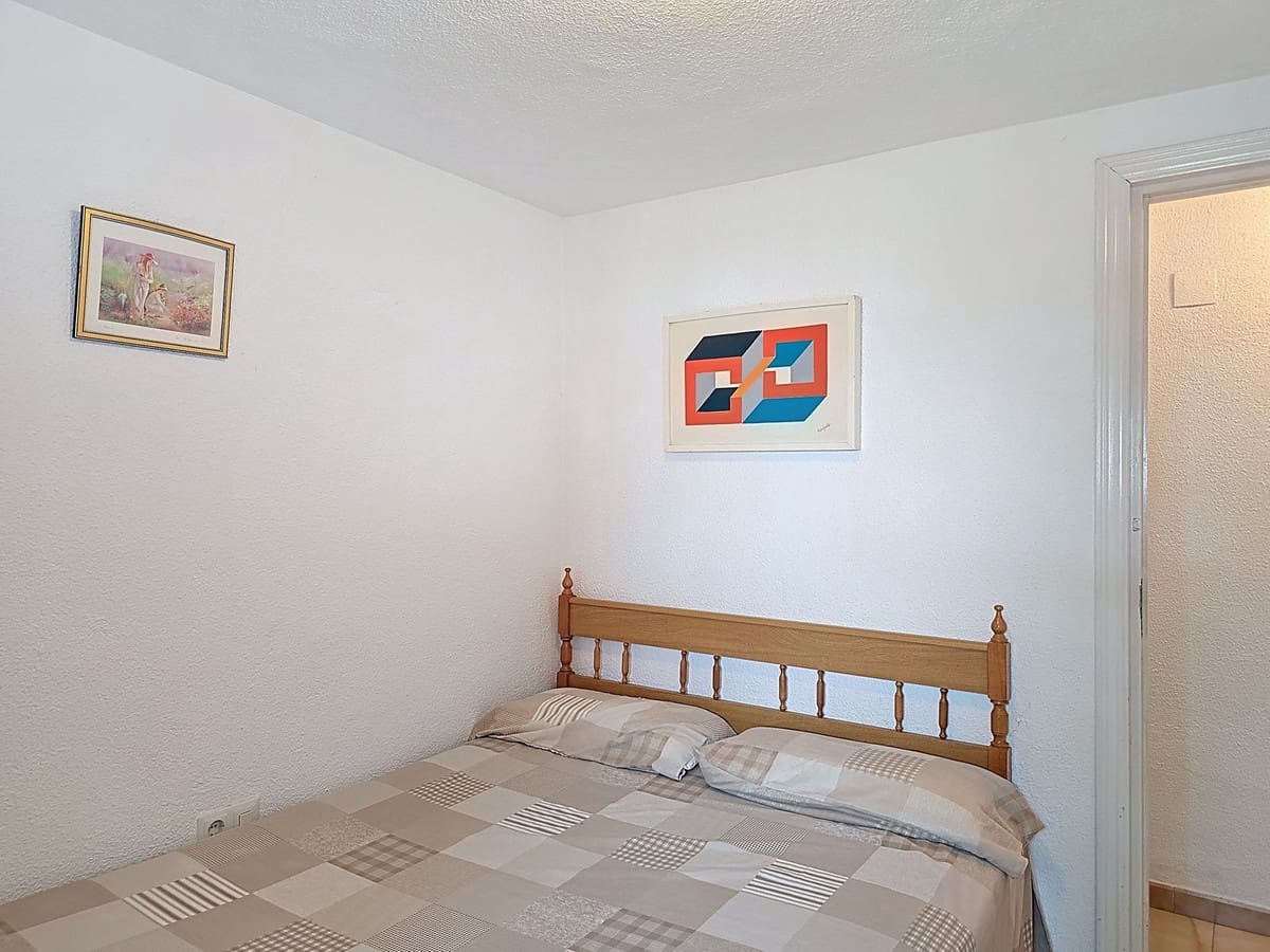 5 slaapkamer Villa te koop in Salobrena met zwembad garage - € 440.000 (Ref: 9165392)