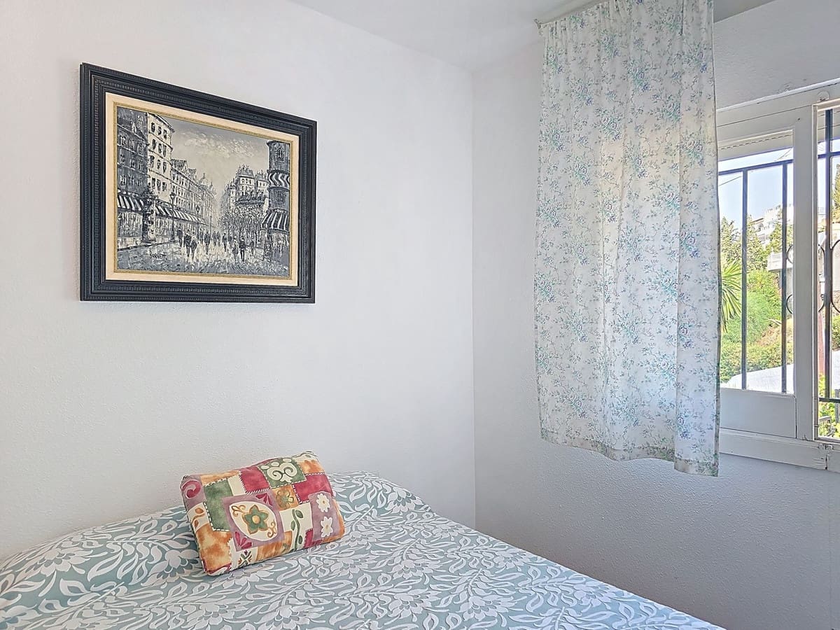 5 slaapkamer Villa te koop in Salobrena met zwembad garage - € 440.000 (Ref: 9165392)