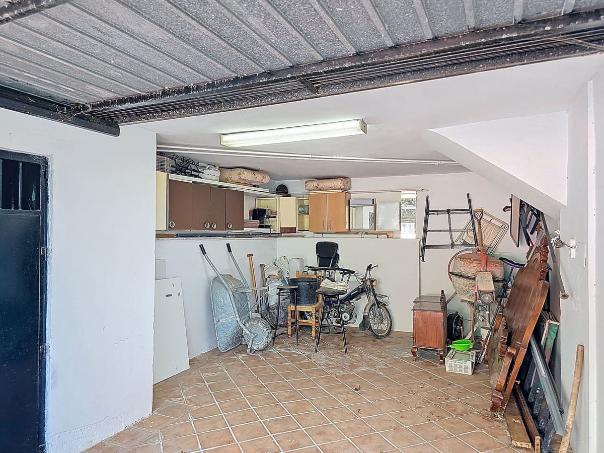 5 slaapkamer Villa te koop in Salobrena met zwembad garage - € 440.000 (Ref: 9165392)