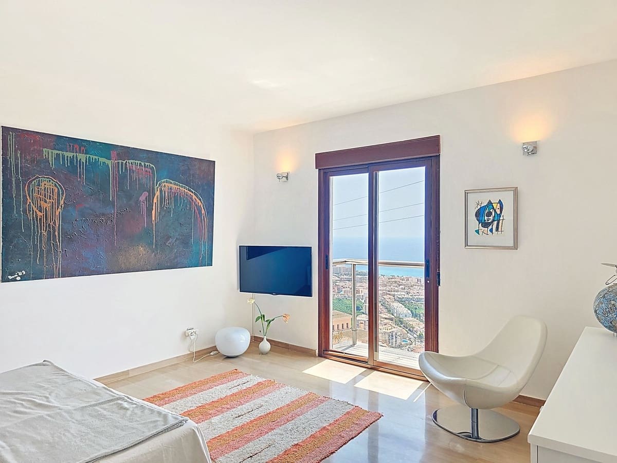 5 soveværelse Villa til salg i Almunecar med swimmingpool garage - € 945.000 (Ref: 9170986)