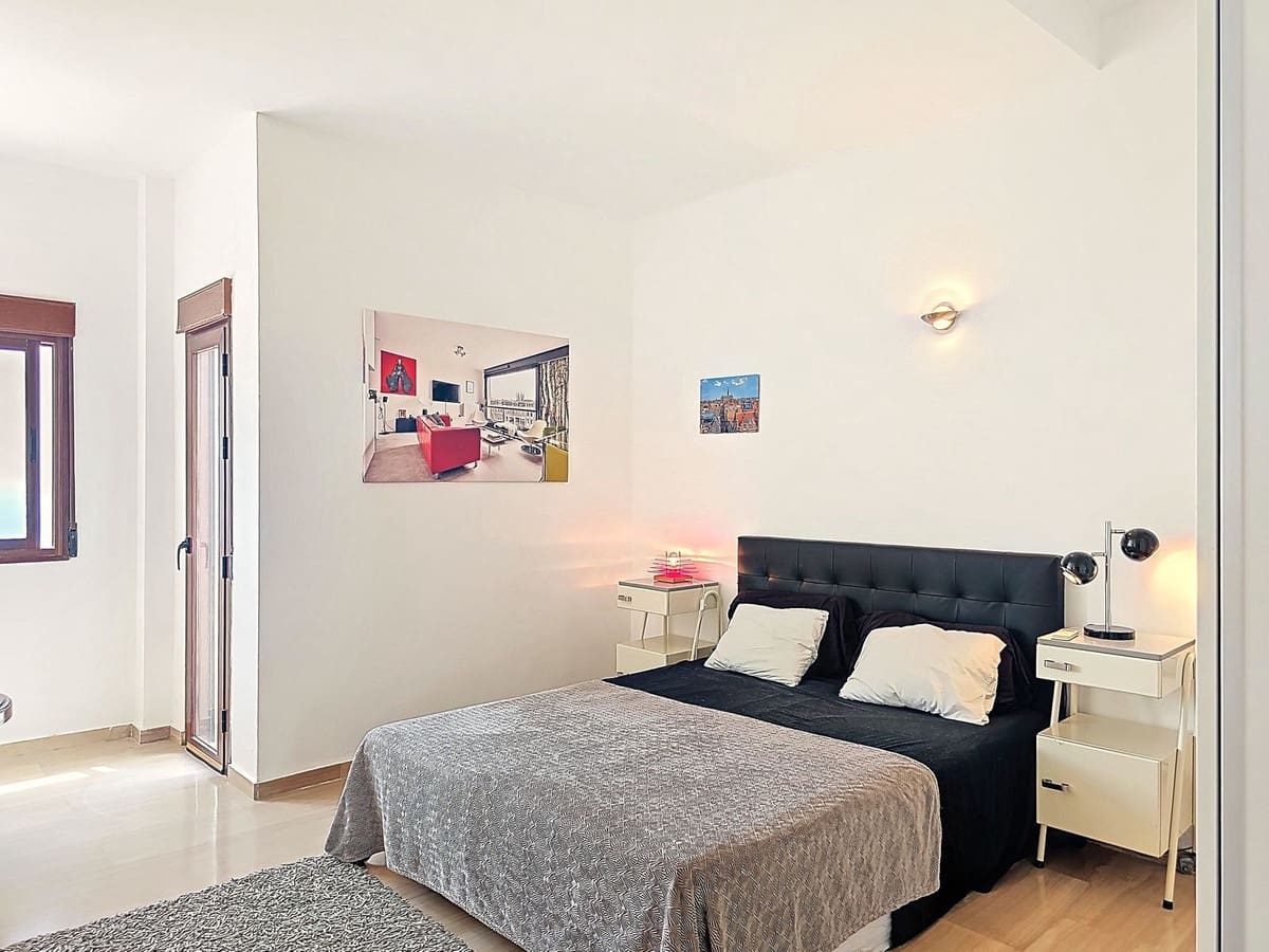 5 soveværelse Villa til salg i Almunecar med swimmingpool garage - € 945.000 (Ref: 9170986)