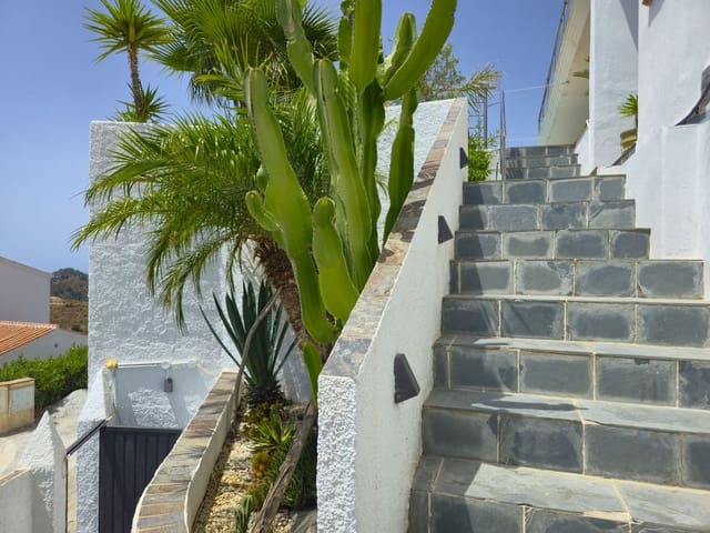 5 slaapkamer Villa te koop in Almuñécar met zwembad garage - € 945.000 (Ref: 9170986)