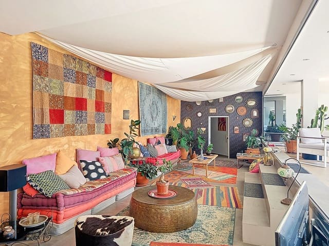 5 slaapkamer Villa te koop in Almuñécar met zwembad garage - € 945.000 (Ref: 9170986)