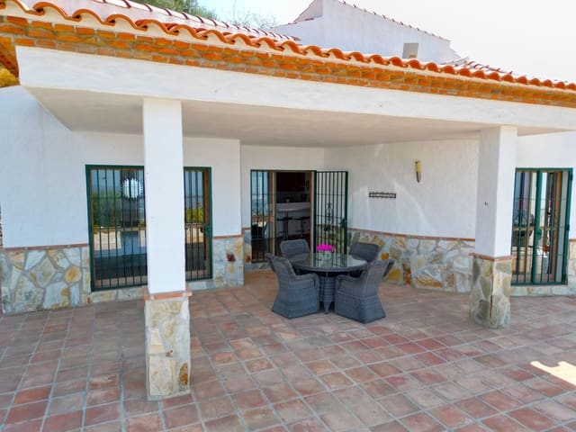 3 sovrum Villa till salu i Arenas med pool garage - 450 000 € (Ref: 9180731)