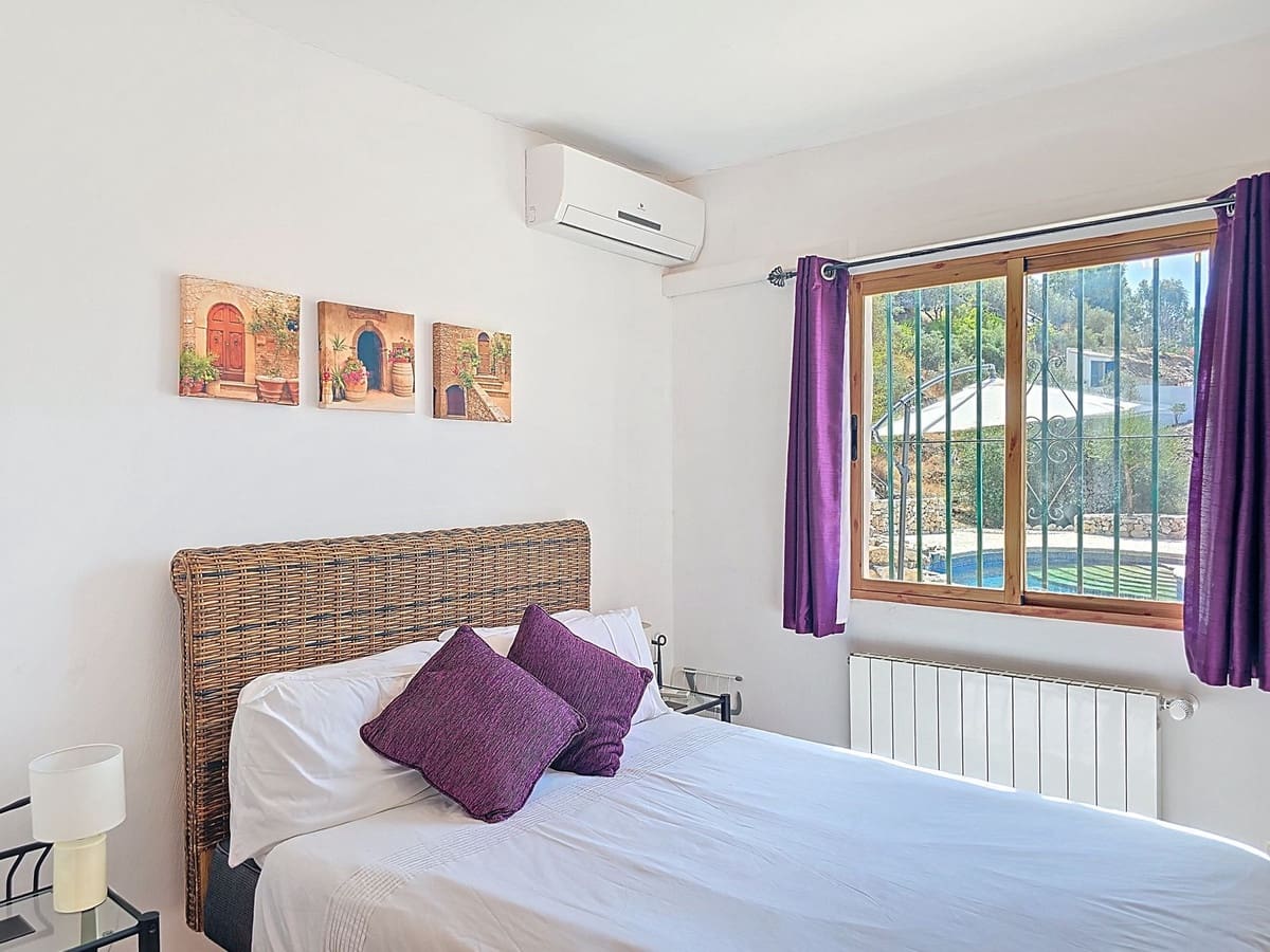 3 sypialnia Willa na sprzedaż w Arenas z basenem garażem - 450 000 € (Ref: 9180731)