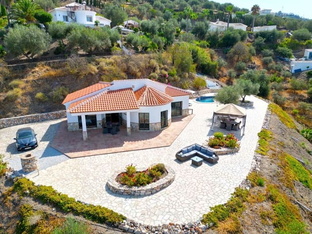 3 sovrum Villa till salu i Arenas med pool garage - 450 000 € (Ref: 9180731)