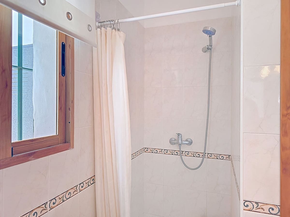 3 sypialnia Willa na sprzedaż w Arenas z basenem garażem - 450 000 € (Ref: 9180731)