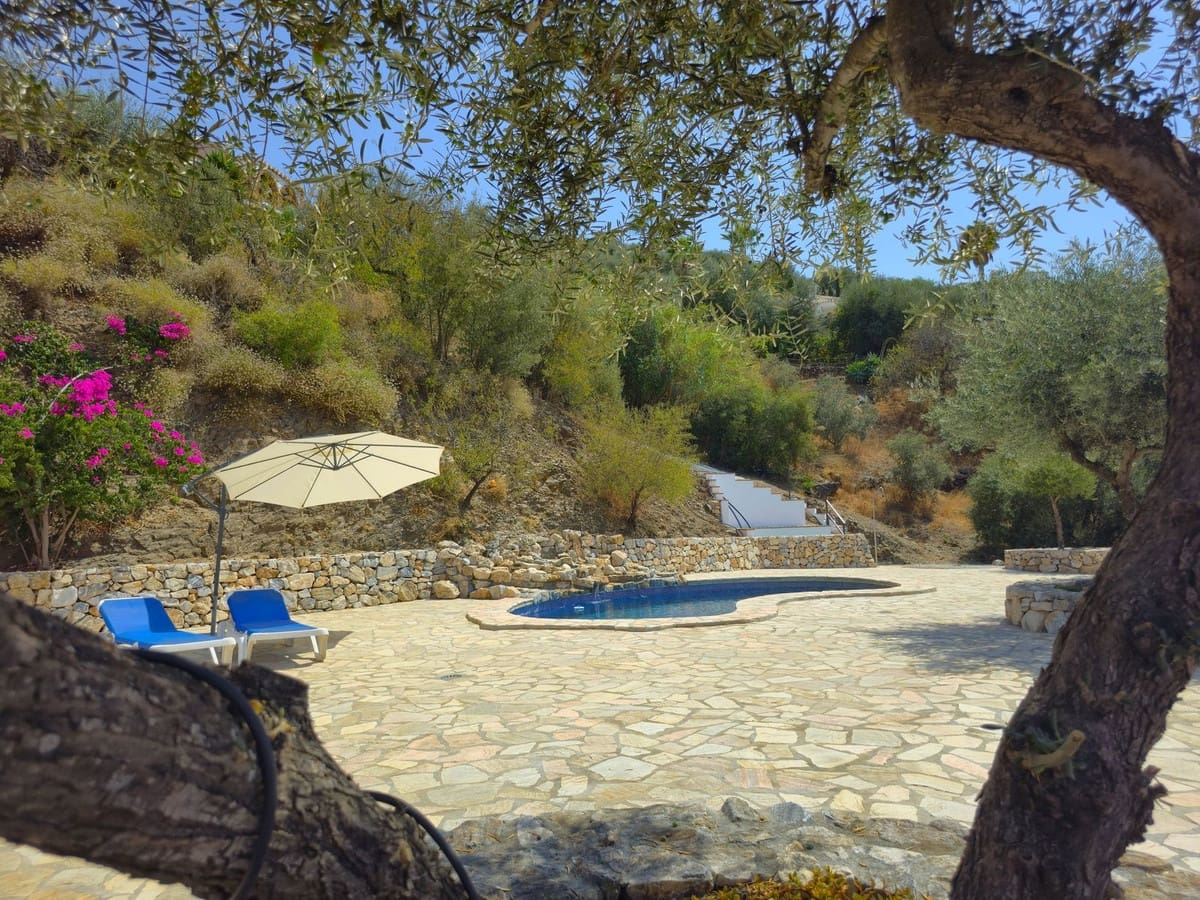 3 sypialnia Willa na sprzedaż w Arenas z basenem garażem - 450 000 € (Ref: 9180731)