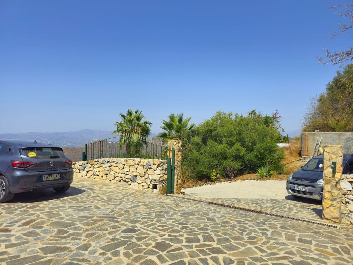 3 sypialnia Willa na sprzedaż w Arenas z basenem garażem - 450 000 € (Ref: 9180731)