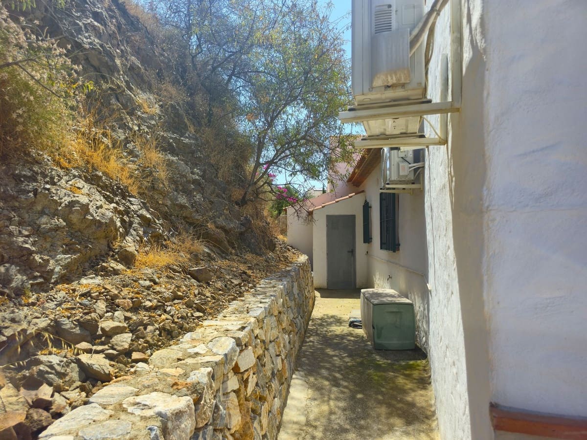 3 sypialnia Willa na sprzedaż w Arenas z basenem garażem - 450 000 € (Ref: 9180731)