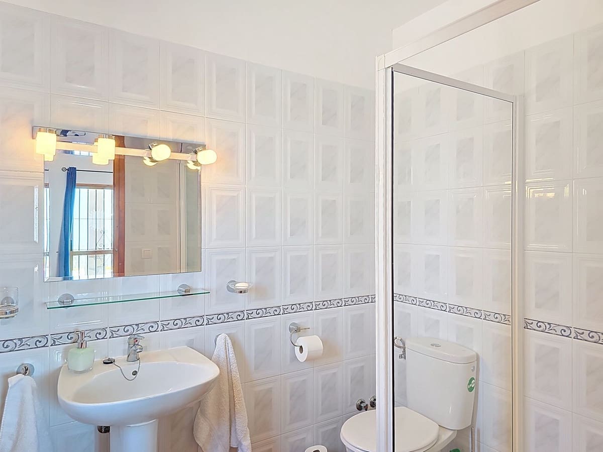 3 soverom Villa til salgs i Arenas med svømmebasseng garasje - € 450 000 (Ref: 9180731)