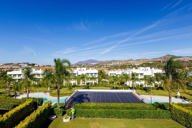 Apartamento de 3 habitaciones en New Golden Mile, Estepona en venta con piscina garaje - 810.000 € (Ref: 9186524)