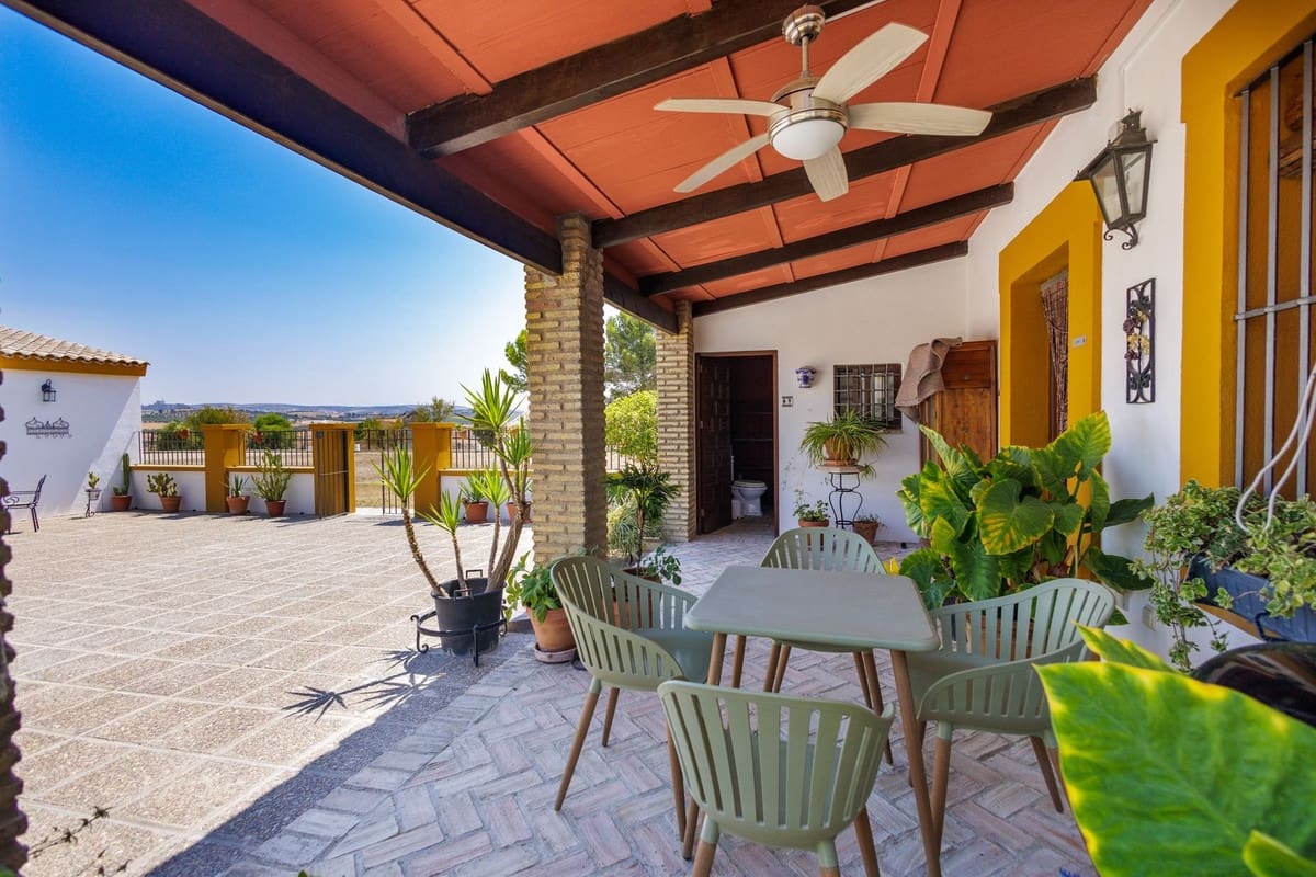 4 soverom Finca/Herregård til salgs i Moron de la Frontera med svømmebasseng garasje - € 795 000 (Ref: 9188840)