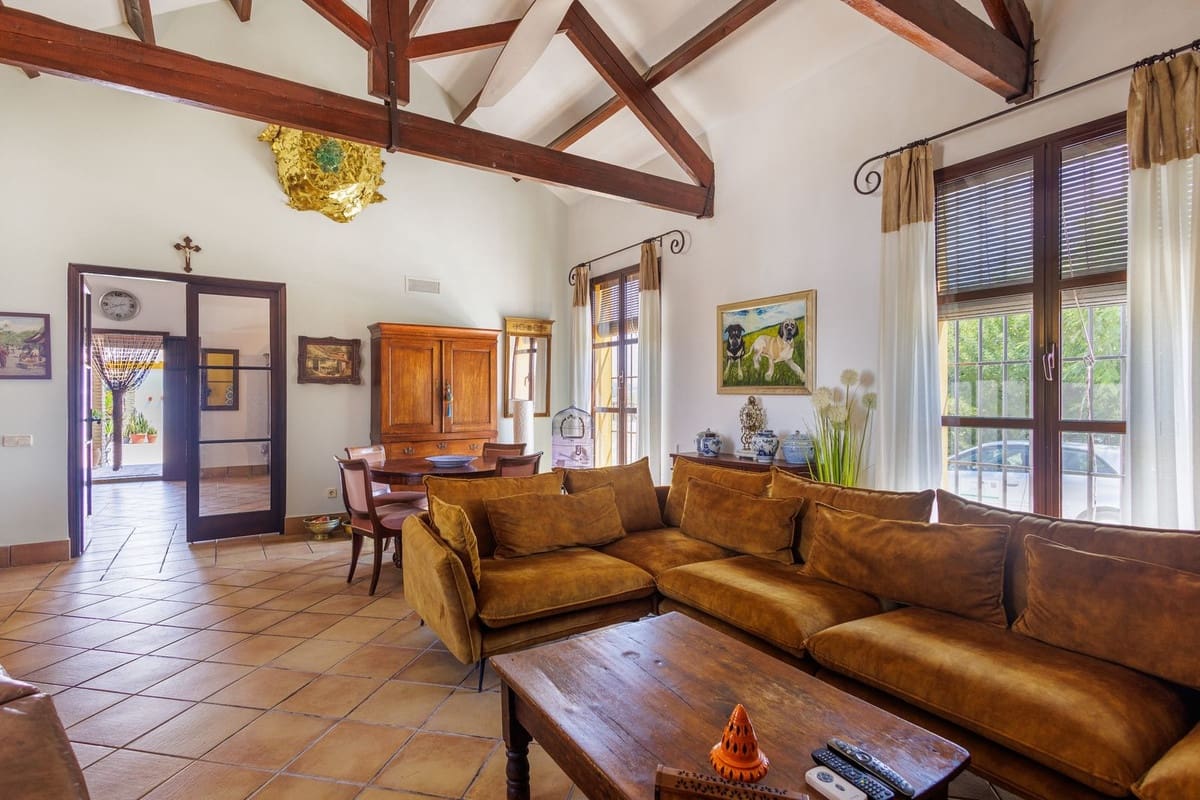 4 slaapkamer Finca/Landhuis te koop in Moron de la Frontera met zwembad garage - € 795.000 (Ref: 9188840)