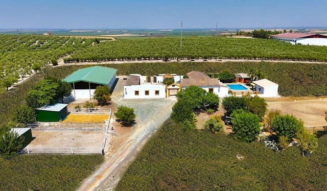 4 soveværelse Finca/Landehus til salg i Morón de la Frontera med swimmingpool garage - € 795.000 (Ref: 9188840)