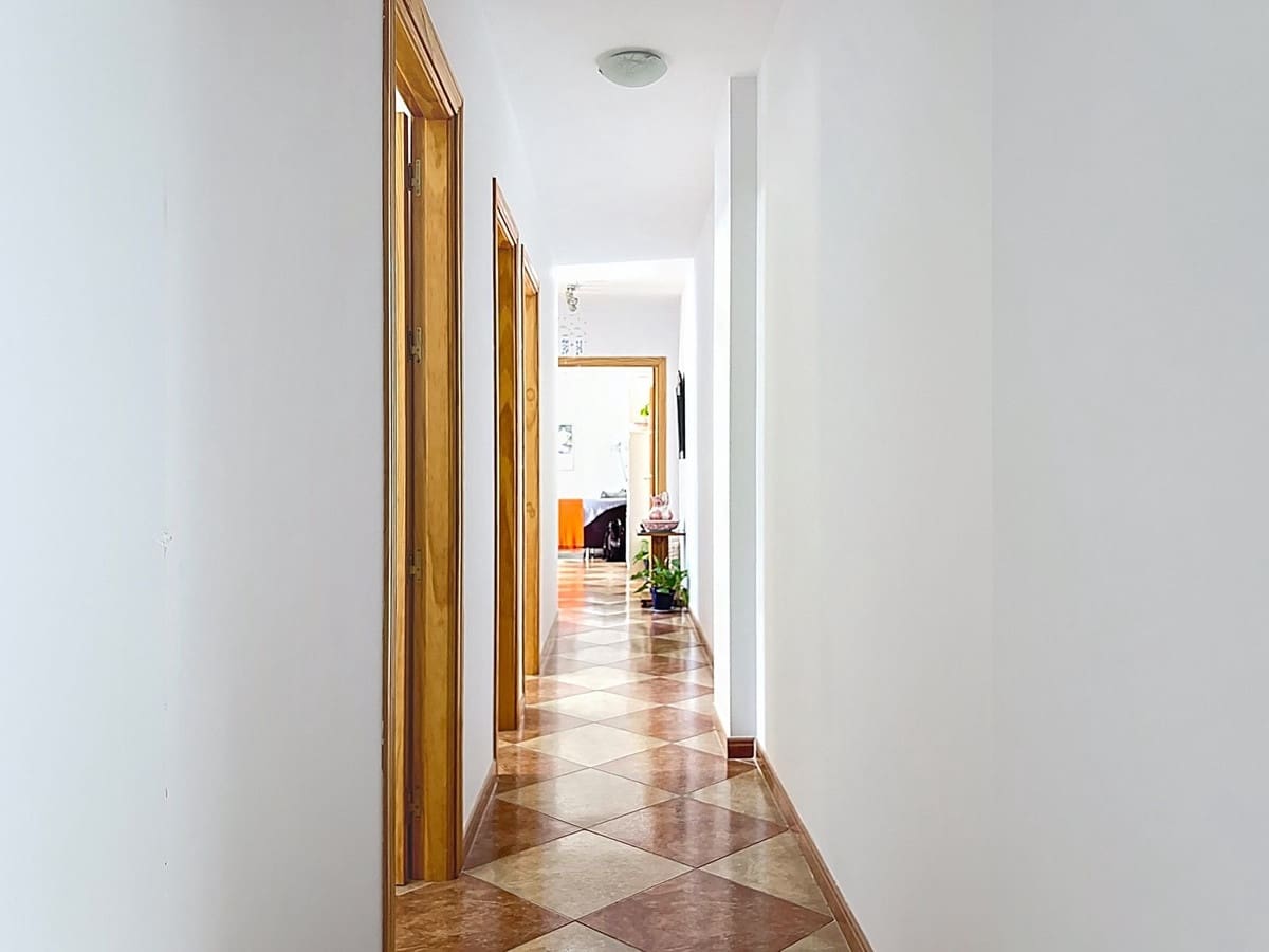 2 bedroom Apartment for sale in Canillas de Aceituno with garage - € 148,000 (Ref: 9204020)