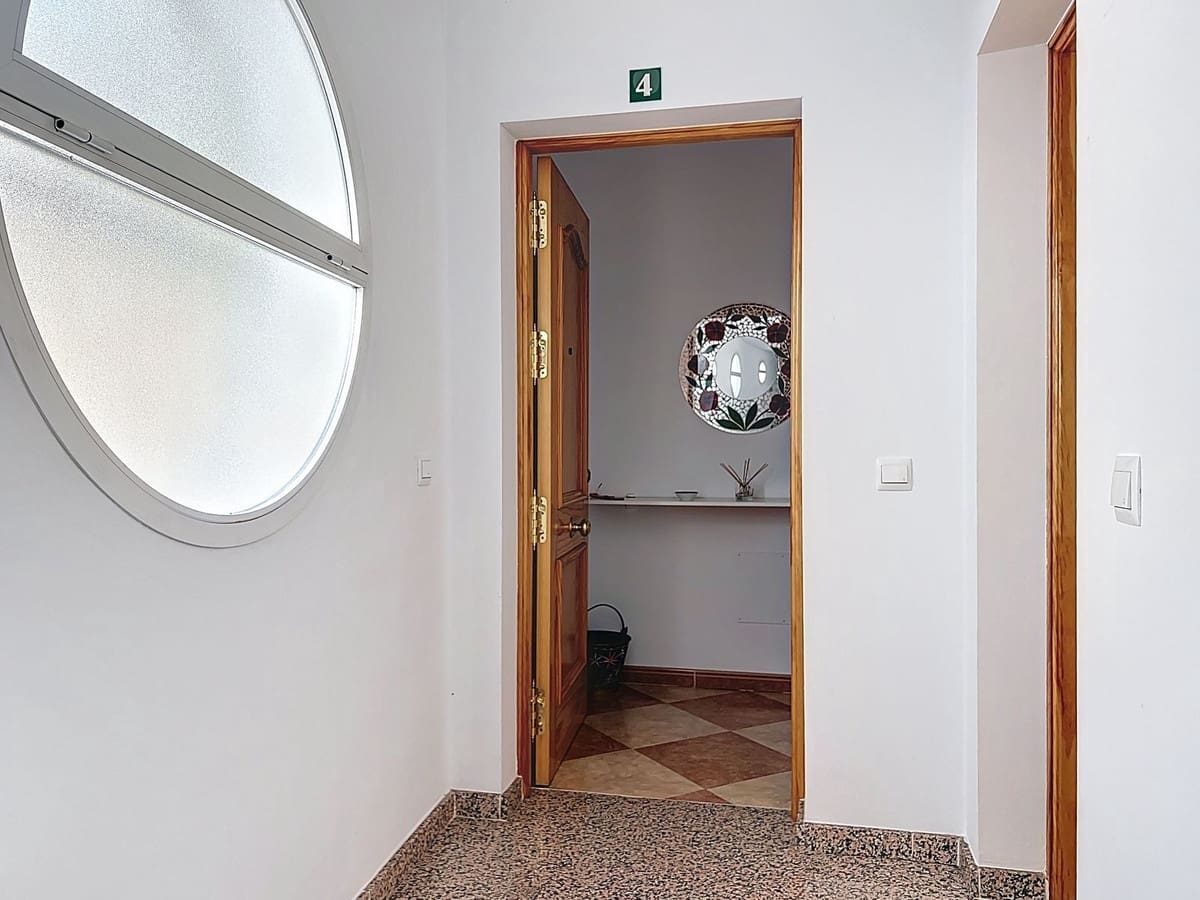 2 bedroom Apartment for sale in Canillas de Aceituno with garage - € 148,000 (Ref: 9204020)