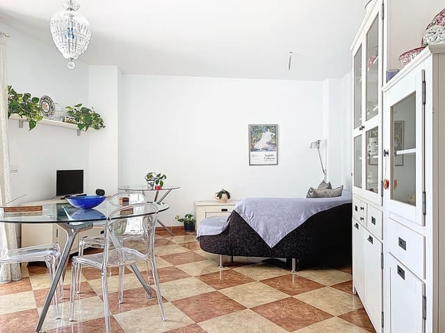 2 soveværelse Lejlighed til salg i Canillas de Aceituno med garage - € 148.000 (Ref: 9204020)