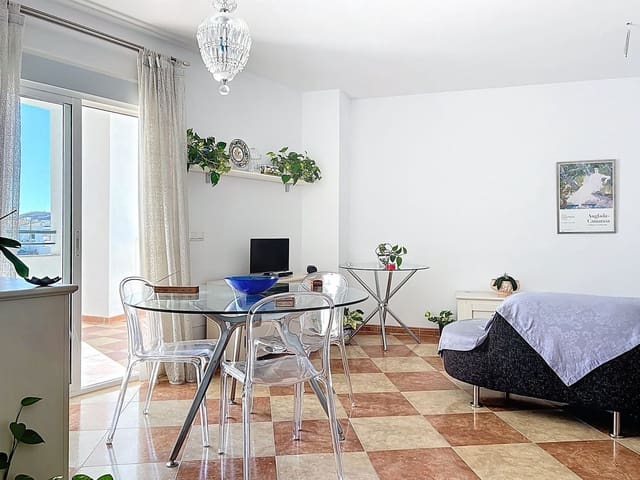 2 soveværelse Lejlighed til salg i Canillas de Aceituno med garage - € 148.000 (Ref: 9204020)