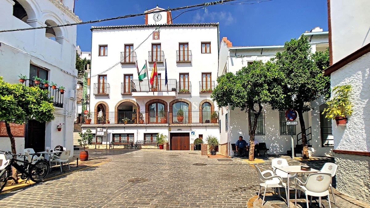 2 bedroom Apartment for sale in Canillas de Aceituno with garage - € 148,000 (Ref: 9204020)